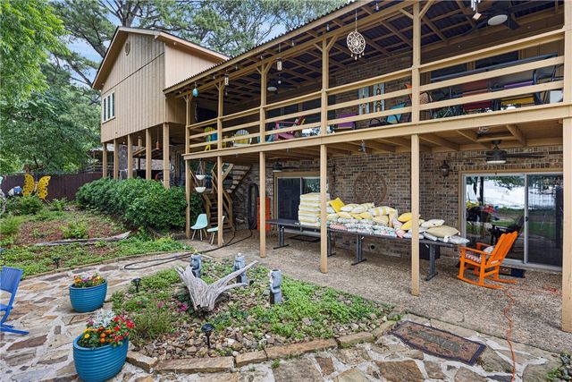 214 N Shore Drive, Russellville, AR 72802