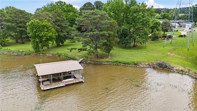 214 N Shore Drive, Russellville, AR 72802