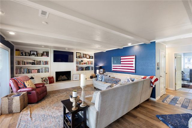 214 N Shore Drive, Russellville, AR 72802