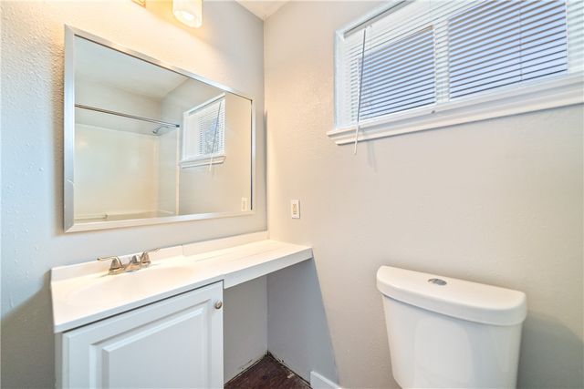 901 Furman Ave E, Corpus Christi, TX 78404