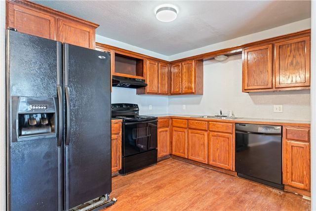 901 Furman Ave E, Corpus Christi, TX 78404