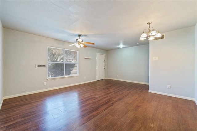 901 Furman Ave E, Corpus Christi, TX 78404