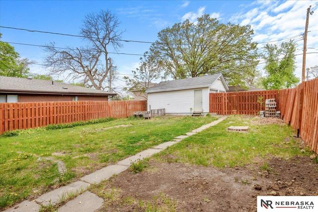 4548 Lowell Avenue, Lincoln, NE 68506