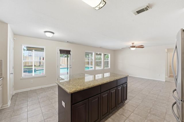 4811 Bentonite Boulevard, Baytown, TX 77521