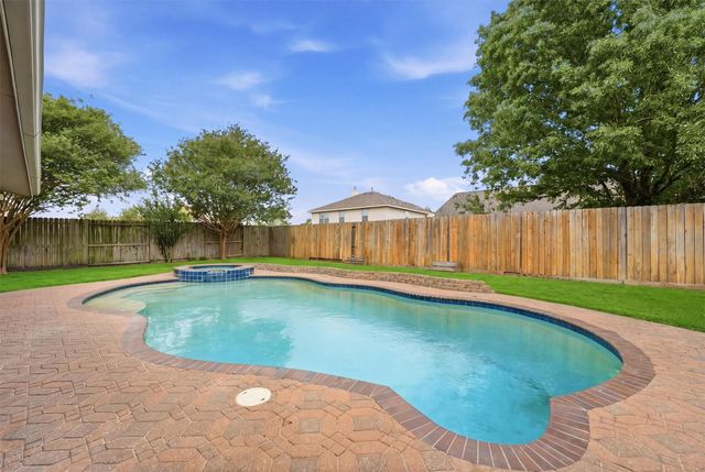 4811 Bentonite Boulevard, Baytown, TX 77521