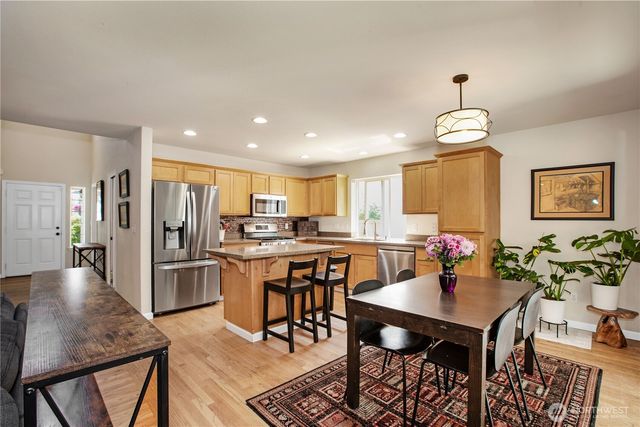 19018 89th Avenue E, Puyallup, WA 98375