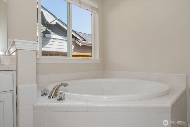 19018 89th Avenue E, Puyallup, WA 98375