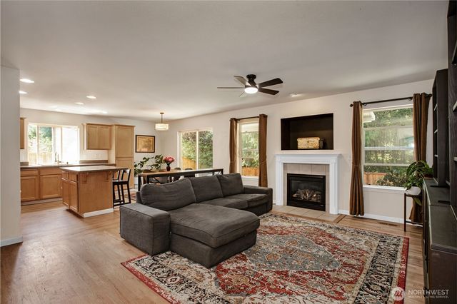 19018 89th Avenue E, Puyallup, WA 98375