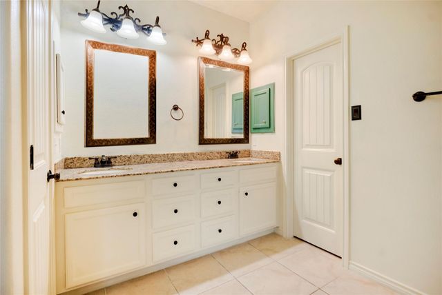 4232 Rocky Rhodes Drive, College Station, TX 77845