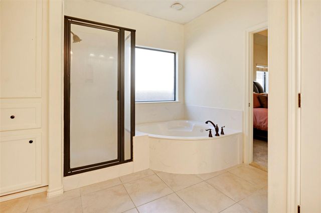 4232 Rocky Rhodes Drive, College Station, TX 77845