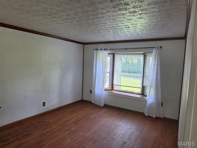 726 Lake Avenue, Collinsville, IL 62234