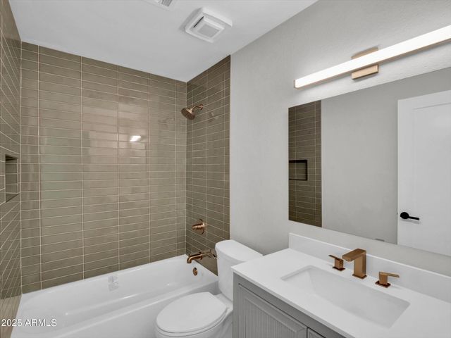 4509 E JOAN DE ARC Avenue, Phoenix, AZ 85032