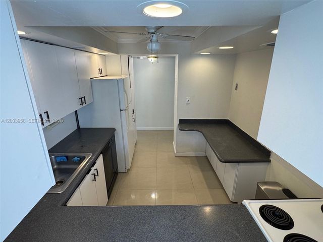 851 Three Islands Blvd 411, Hallandale Beach, FL 33009