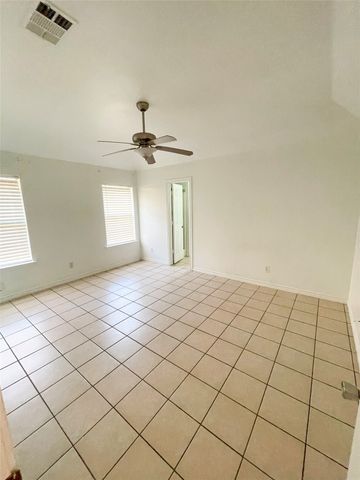 1110 Woodside Lane, Seagoville, TX 75159