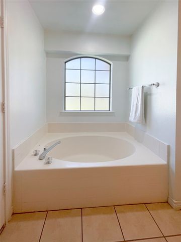 1110 Woodside Lane, Seagoville, TX 75159