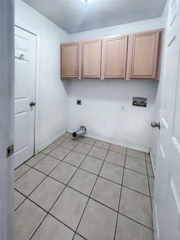 1110 Woodside Lane, Seagoville, TX 75159