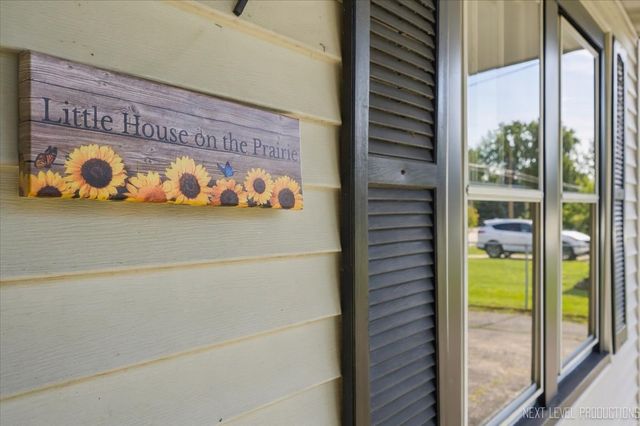 647 E Prairie Avenue, Lombard, IL 60148