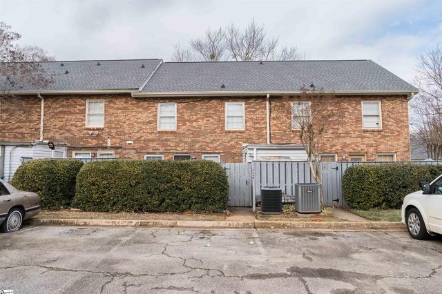 1466 B Dover Road, Spartanburg, SC 29301