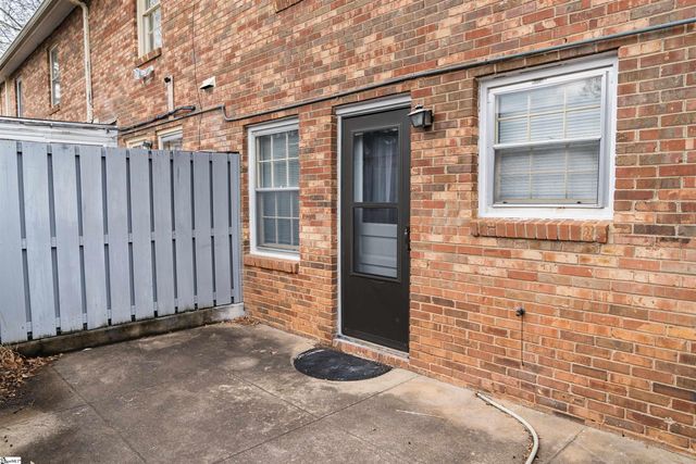 1466 B Dover Road, Spartanburg, SC 29301