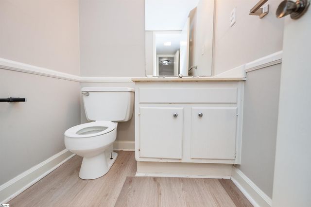 1466 B Dover Road, Spartanburg, SC 29301