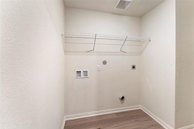 9702 Opal Gates Drive, Rosharon, TX 77583