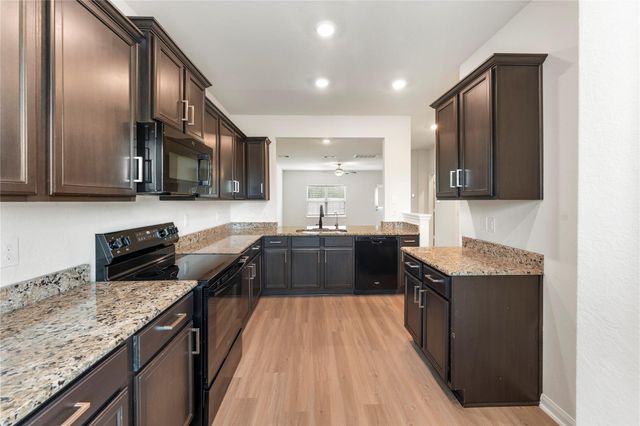 9702 Opal Gates Drive, Rosharon, TX 77583