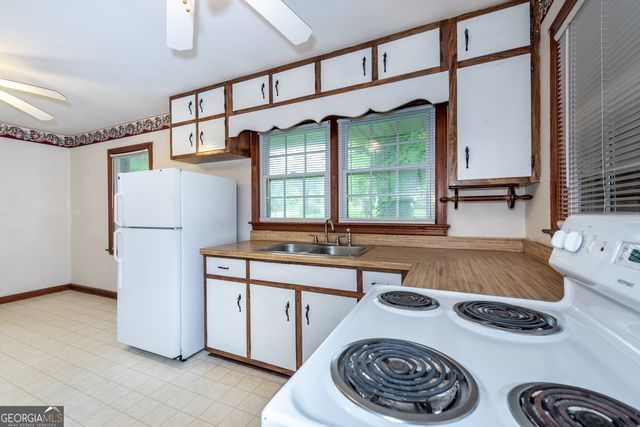 99 E Sellers Street, Jasper, GA 30143