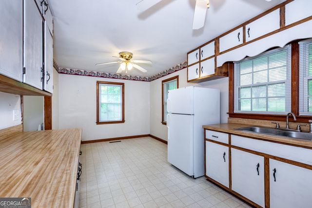 99 E Sellers Street, Jasper, GA 30143