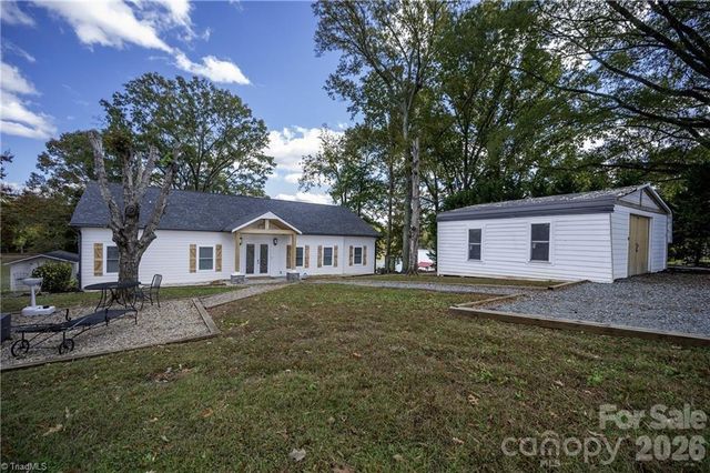 1902 Riverview Road Extension, Lexington, NC 27292