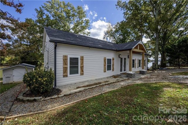 1902 Riverview Road Extension, Lexington, NC 27292