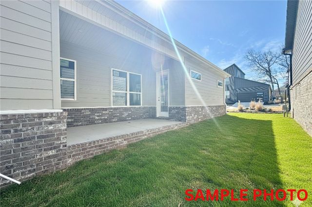 2978 N Old Wire Road, Fayetteville, AR 72703
