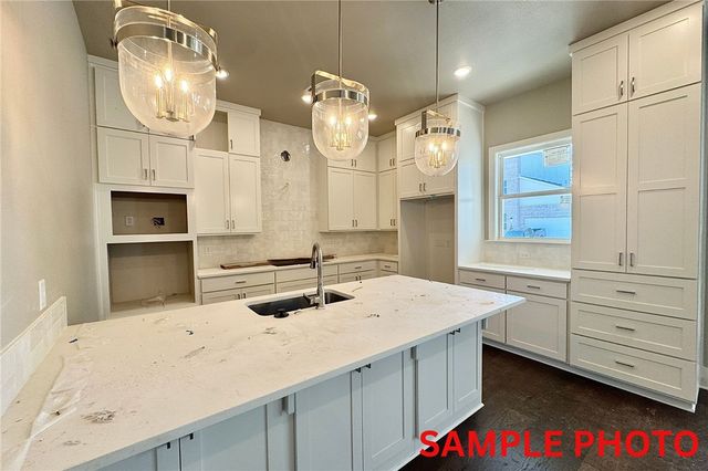 2978 N Old Wire Road, Fayetteville, AR 72703