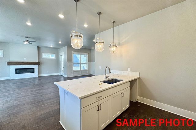 2978 N Old Wire Road, Fayetteville, AR 72703