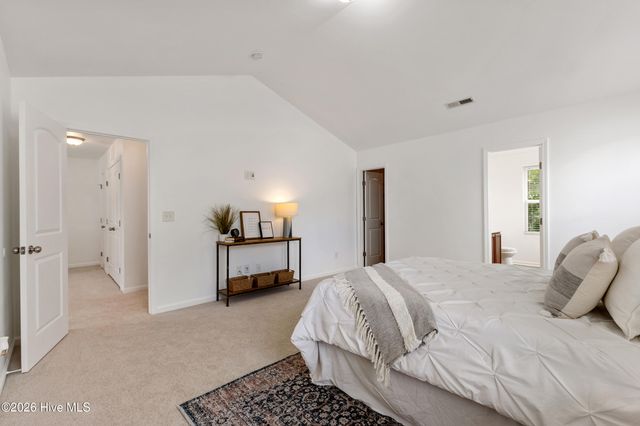 1042 Lake Norman Lane, Leland, NC 28451