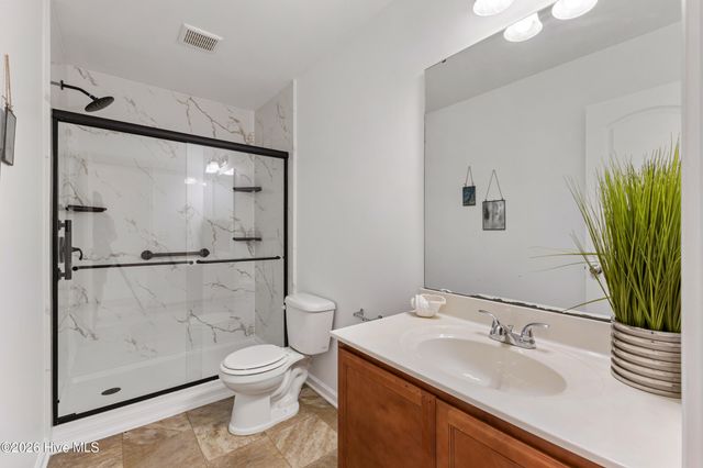 1042 Lake Norman Lane, Leland, NC 28451