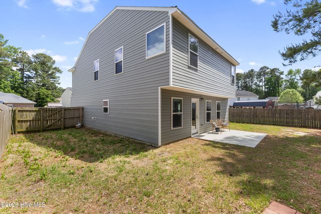 1042 Lake Norman Lane, Leland, NC 28451
