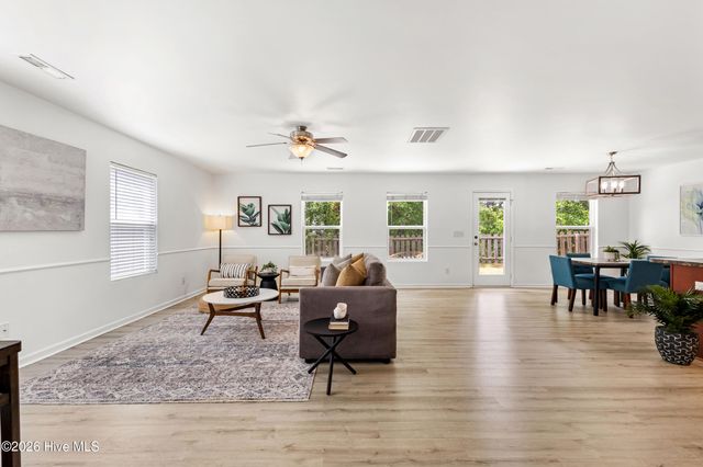 1042 Lake Norman Lane, Leland, NC 28451