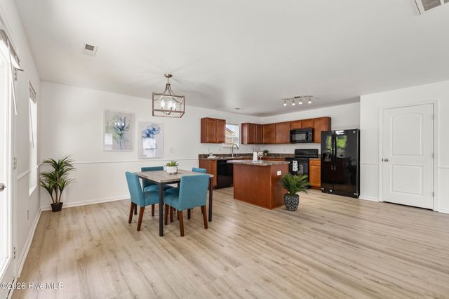 1042 Lake Norman Lane, Leland, NC 28451