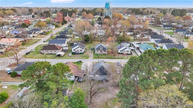 204 W E Street, Erwin, NC 28339