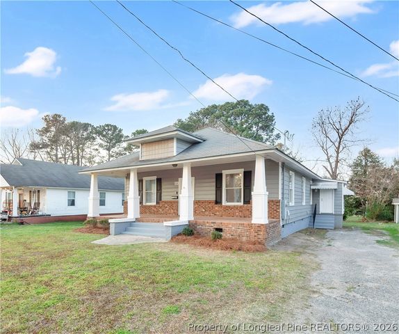 204 W E Street, Erwin, NC 28339