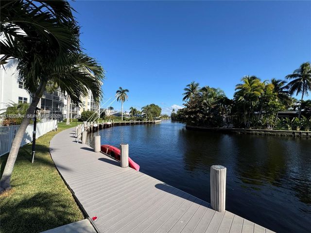 2970 NE 16th Ave 111, Oakland Park, FL 33334