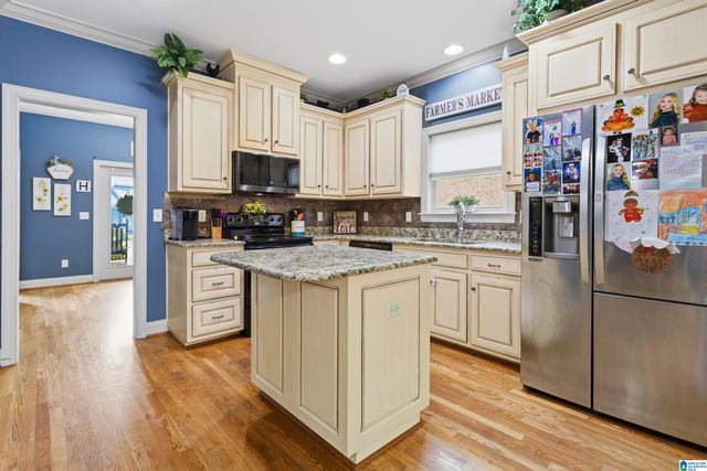 8916 TAUNTON PLACE, Morris, AL 35116