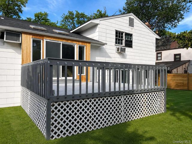 3320 Frederick Street, Oceanside, NY 11572