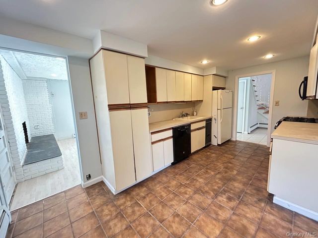 3320 Frederick Street, Oceanside, NY 11572