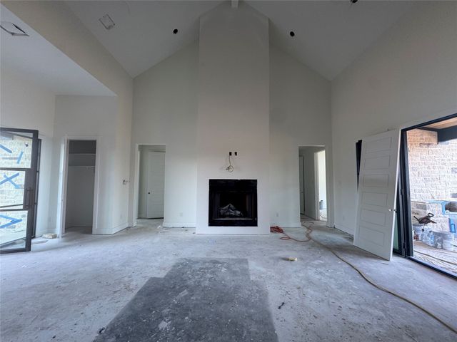 919 Fawn Drive, Mcgregor, TX 76657