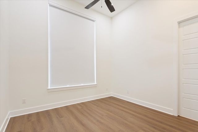 919 Fawn Drive, Mcgregor, TX 76657