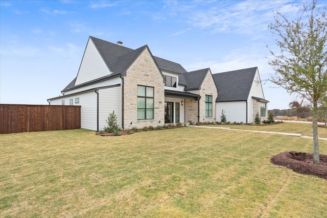 919 Fawn Drive, Mcgregor, TX 76657