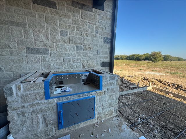 919 Fawn Drive, Mcgregor, TX 76657