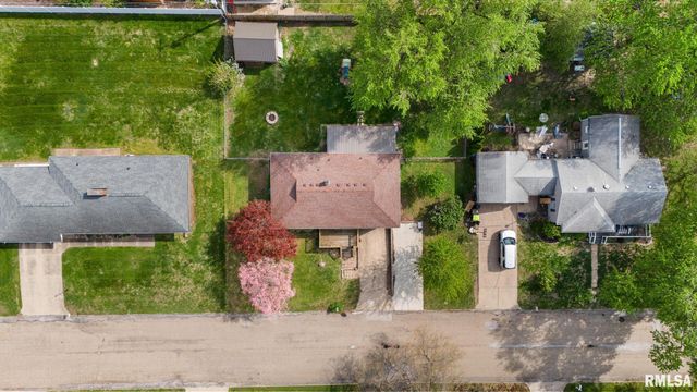 304 W MADISON Street, Tremont, IL 61568