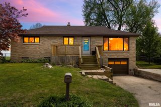 304 W MADISON Street, Tremont, IL 61568
